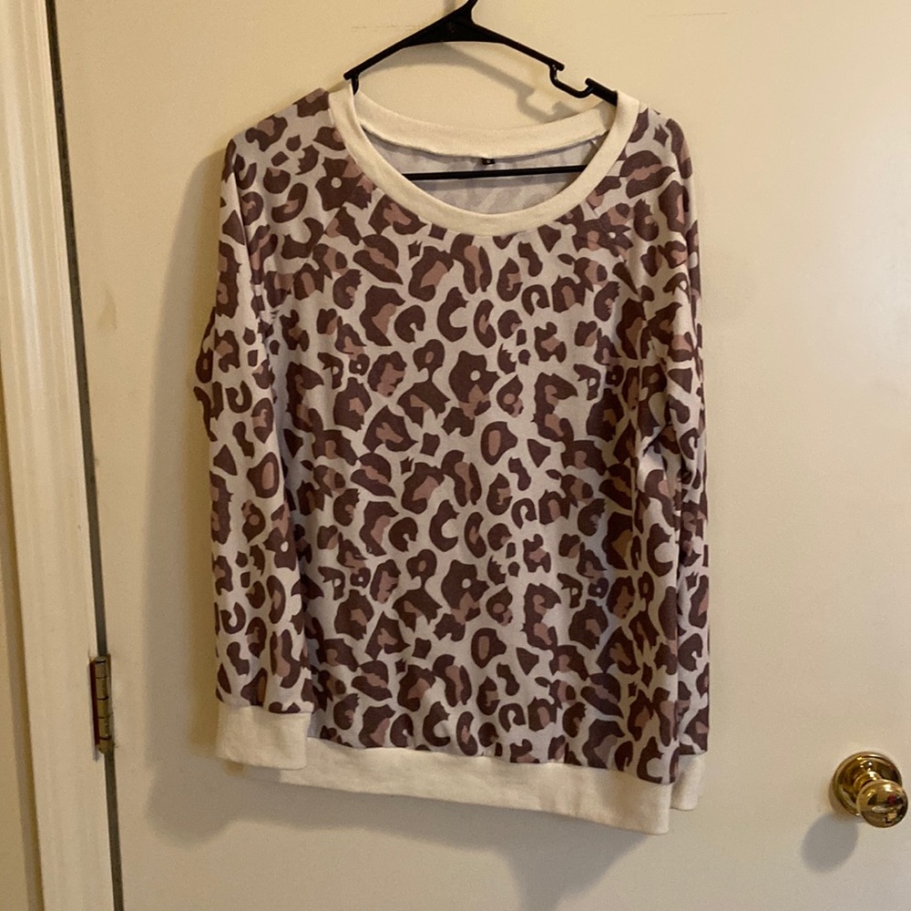 Sweatshirt